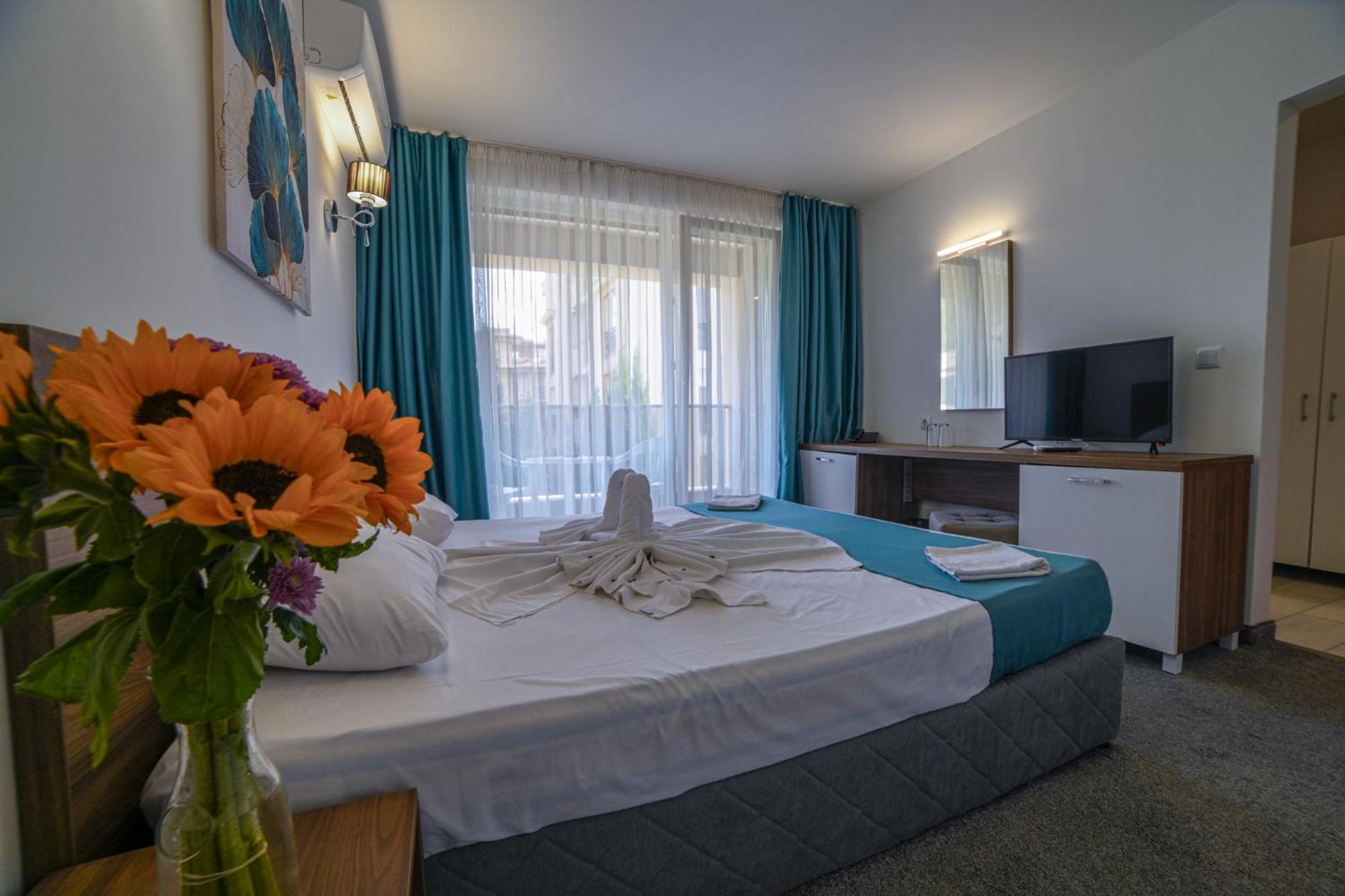 Hotel Zonya Slântsjev Brjag Eksteriør bilde